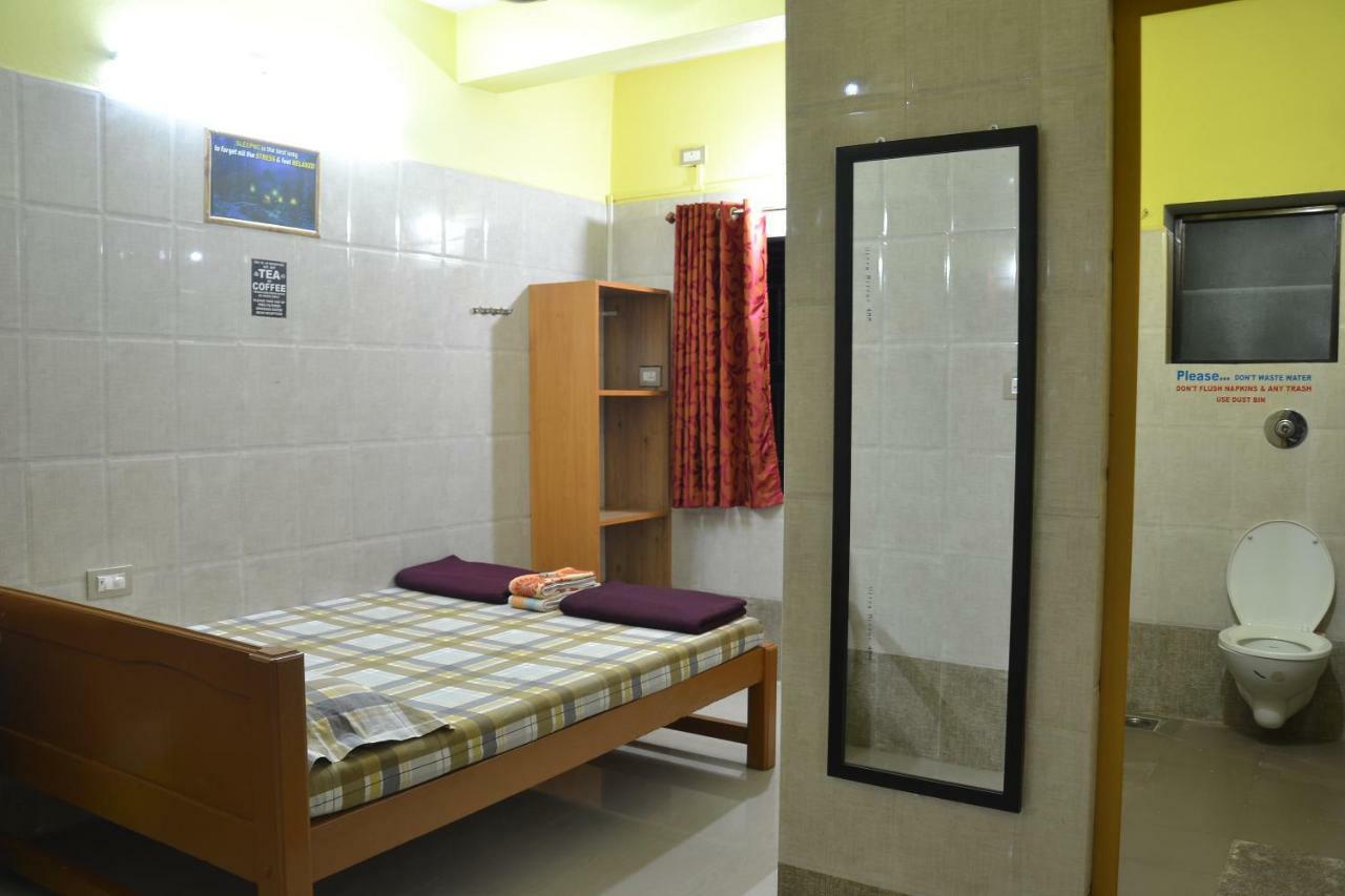 Gokarna Rsn Stay In Top Floor For The Young & Energetic People Of The Universe Exterior foto